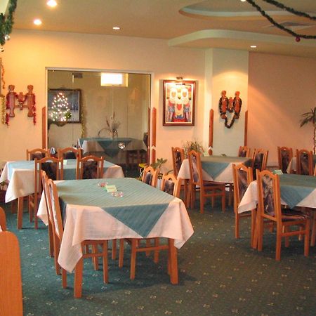 Family Hotel Familya 루세 외부 사진
