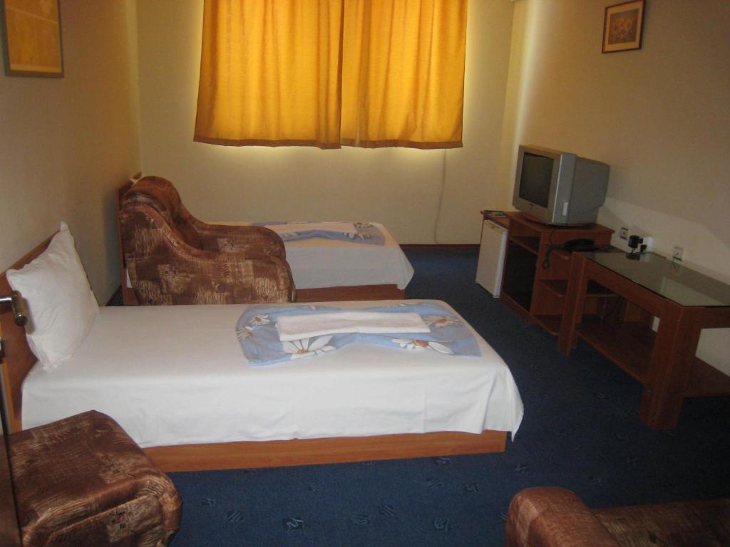 Family Hotel Familya 루세 객실 사진