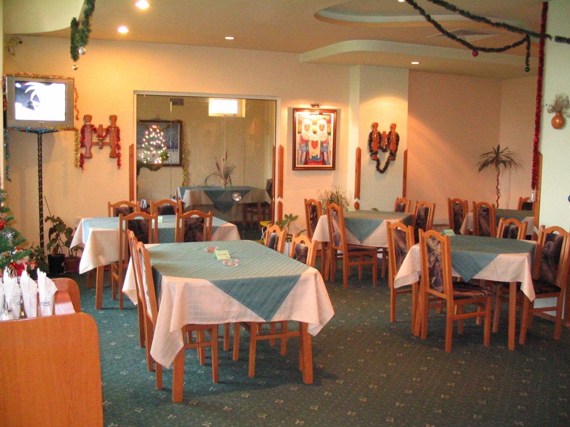 Family Hotel Familya 루세 외부 사진